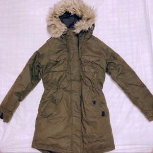Community Aritzia Dark Green Down Like New